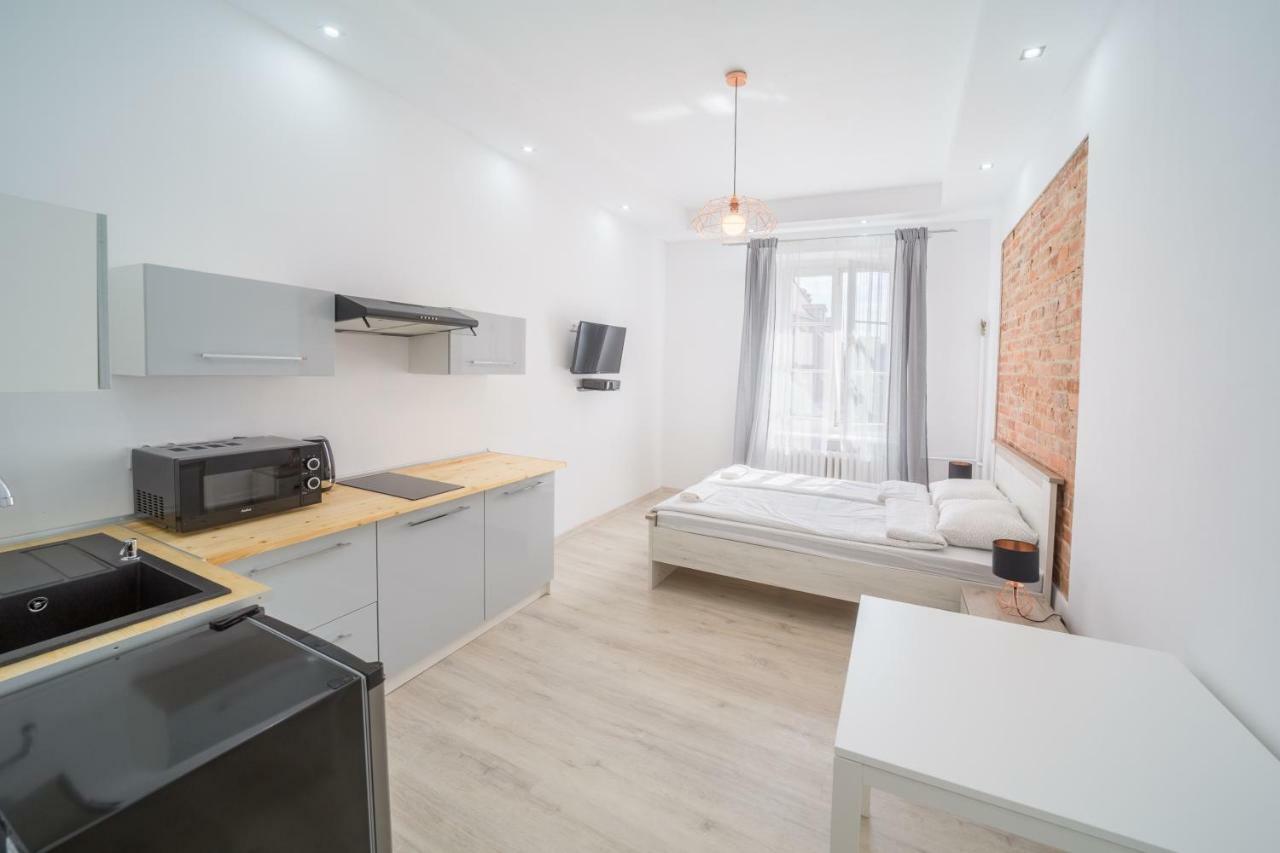 White Vision Apartment Ополе Екстериор снимка